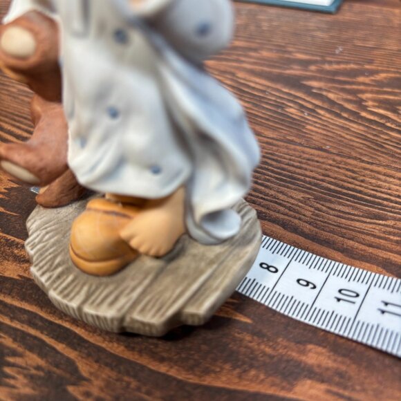 Vintage Hummel "Tuck Me In" Figurine by Goebel 2002 BH205 Great Nursery Decor - Picture 10 of 12